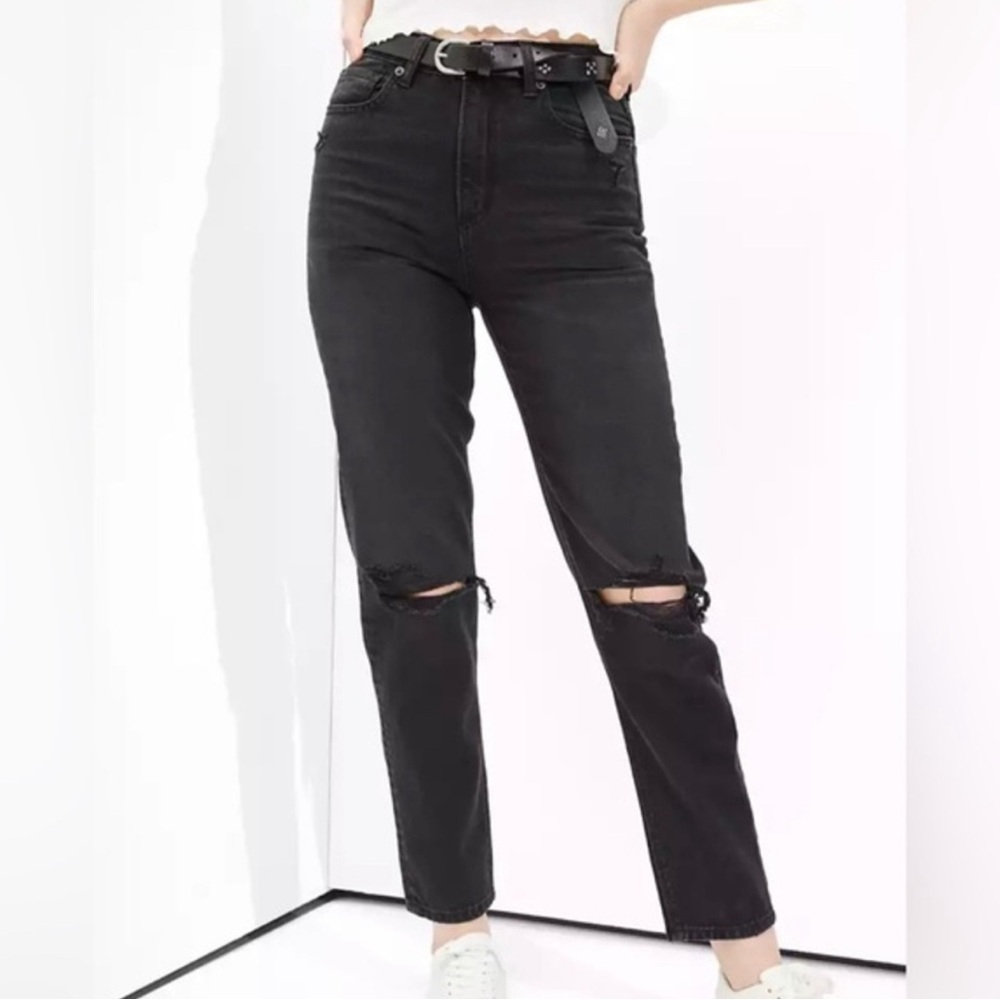 American Eagle Mom Straight Jeans!
